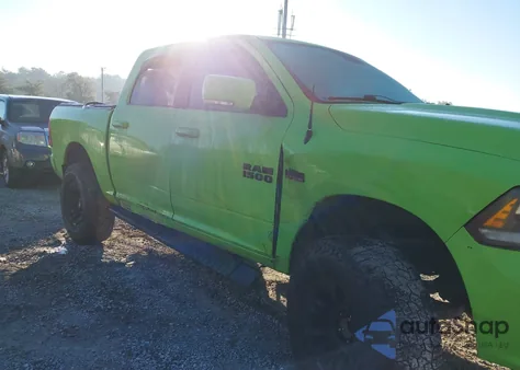 2017 Ram 1500 Sport 4X2 5'7 Box из США, поврежденный, VIN 1C6RR6MT5HS763367